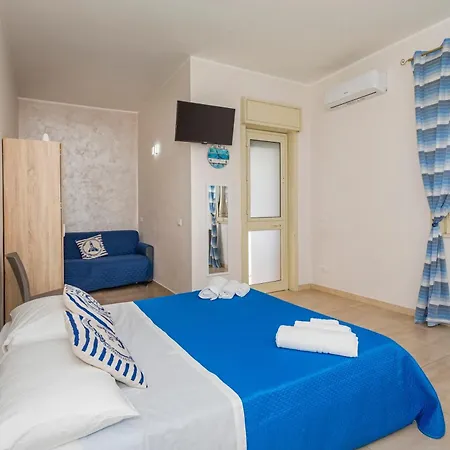 Apartment Da Pina E Lu Giardini-Naxos