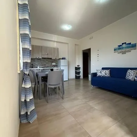 Apartment Da Pina E Lu Giardini Naxos