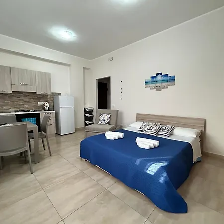 Da Pina E Lu * Giardini Naxos