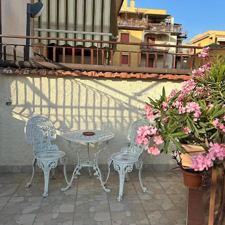 Da Pina E Lu * Giardini Naxos